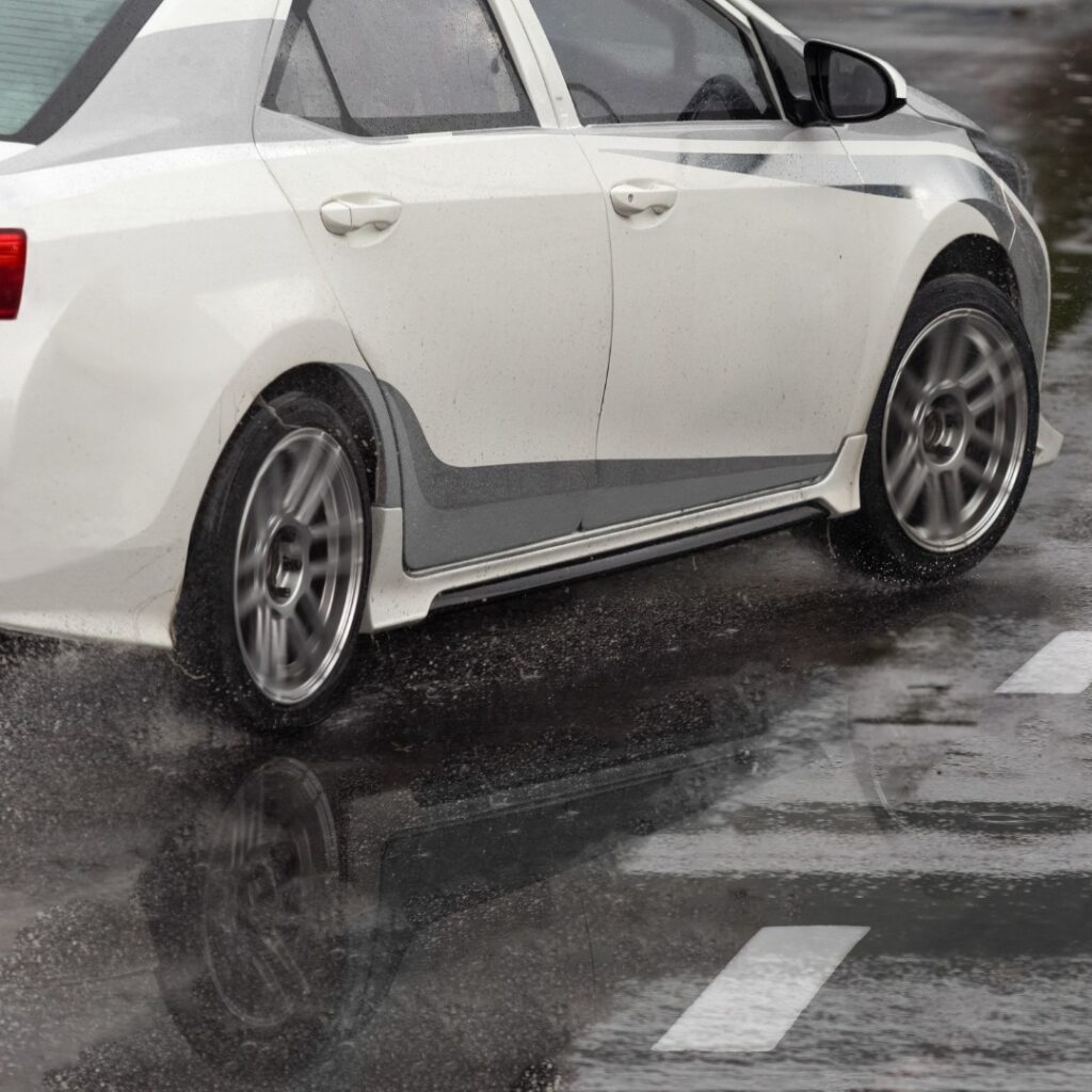 Climas Extremos y Accidentes de Carro Causados por la Lluvia